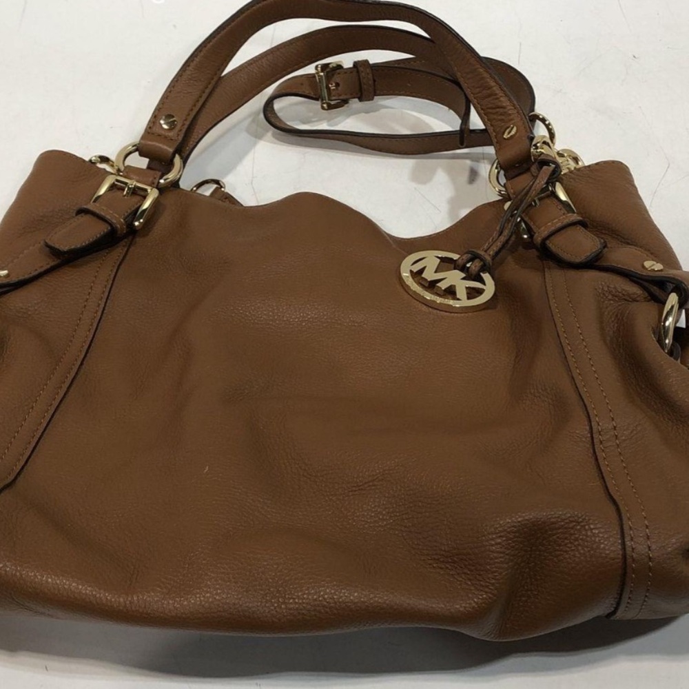 Women’s Michael Kors Tan Leather Pebbled Grain Shoulder Bag